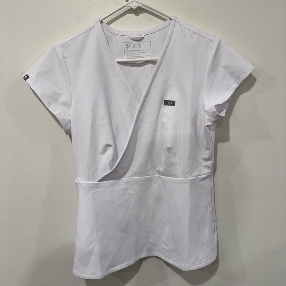 Figs Women's Tivoli Slim Peplum Scrub Top Size S